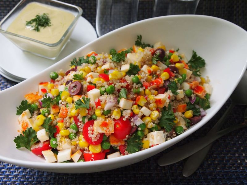 Công thức làm Salad giảm cân với ngô và các loại đậu
