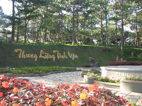 Top 5 địa điểm du lịch Đà Lạt - Khám phá vẻ đẹp thiên nhiên của xứ sở ngàn hoa